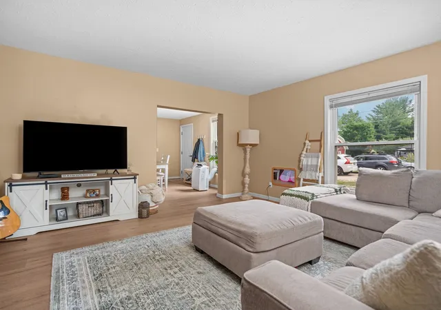 Photo 4 of Single family home for sale at 306 3rd Street, Kalkaska, MI 49646 | MLS# 78080071402 | Listing updated on 2026-09-15