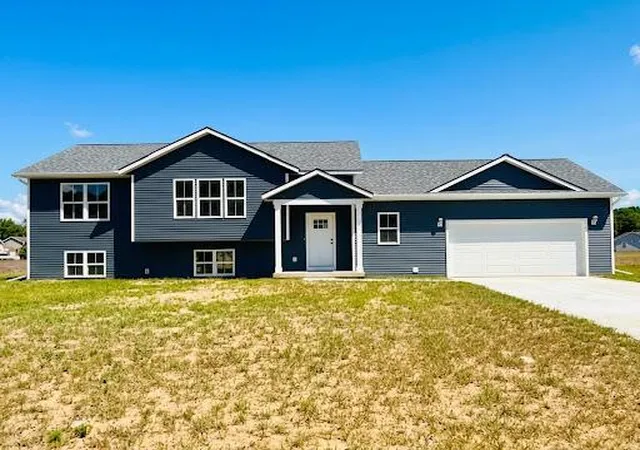 Photo 1 of Single family home for sale at 3233 Signal Point Dr, Allegan, MI 49010 | MLS# 66026038372 | Listing updated on 2026-09-10