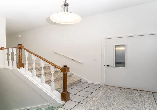 Listing Photo 2 - Condo for sale in building located at 2682 Limestone Ln NE, Grand Rapids, MI 49525 - Unit #23