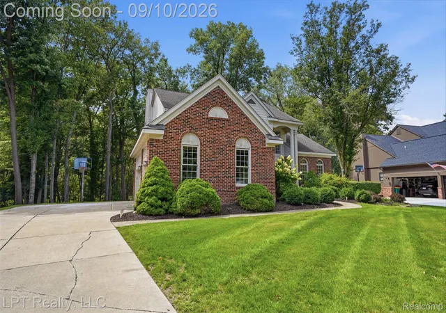 Photo 2 of Single family home for sale at 1419 Woodbridge Ln, Wixom, MI 48393 | MLS# 20261058035 | Listing updated on 2026-10-06