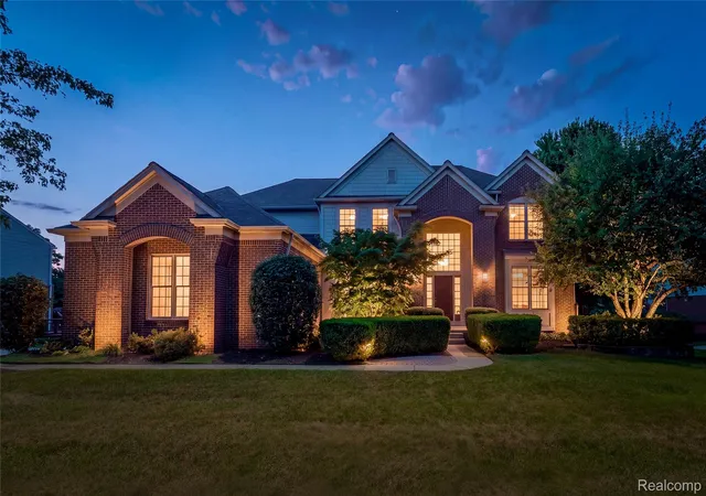 Photo 1 of Single family home for sale at 887 Loggers Cir, Rochester, MI 48307 | MLS# 20261058234 | Listing updated on 2026-09-10