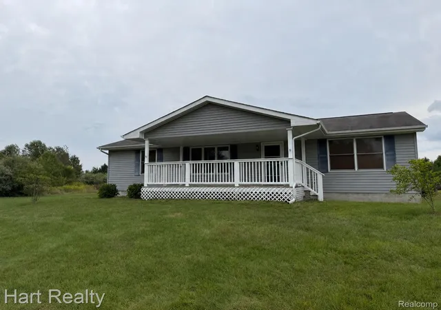 Photo 1 of Single family home for sale at 909 W Barnes Rd, Fostoria, MI 48435 | MLS# 20261058242 | Listing updated on 2026-09-23
