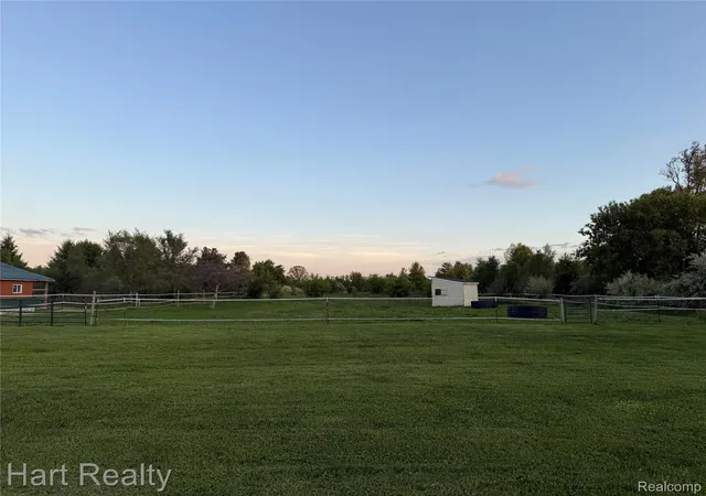 Photo 4 of Single family home for sale at 909 W Barnes Rd, Fostoria, MI 48435 | MLS# 20261058242 | Listing updated on 2026-09-23