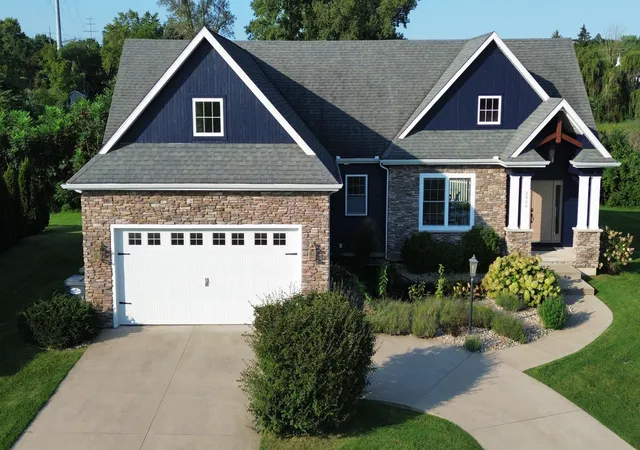 Photo 1 of Single family home for sale at 2400 Bay Pointe Dr, Saint Joseph, MI 49085 | MLS# 69026038954 | Listing updated on 2026-09-05
