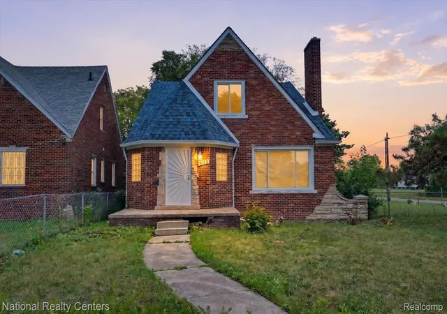 Photo 1 of Single family home for sale at 4600 Lakewood St, Detroit, MI 48215 | MLS# 20261058772 | Listing updated on 2026-09-01