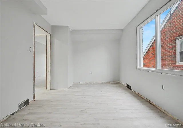 Photo 3 of Single family home for sale at 4600 Lakewood St, Detroit, MI 48215 | MLS# 20261058772 | Listing updated on 2026-09-01