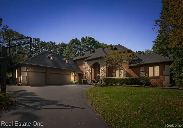 Photo 1 of Mansion for sale at 7798 Fieldstone Ridge, Clarkston, MI 48348 | MLS# 20261058929 | Listing updated on 2026-09-13