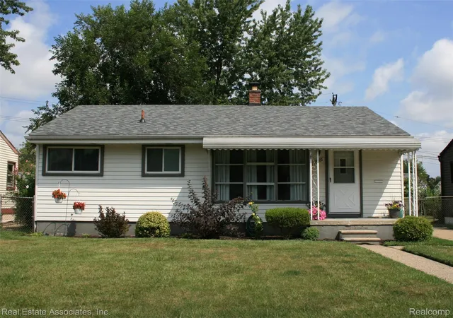 Photo 1 of Sale Pending at 33702 Leona St, Garden City, MI 48135 | MLS# 20261059111 | Listing updated on 2026-09-09