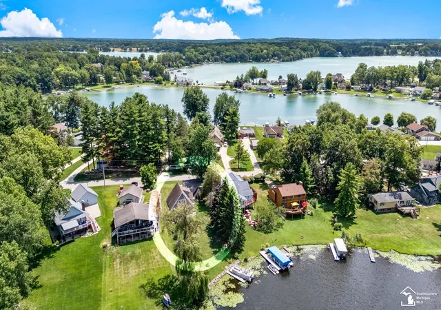 Photo 3 of Single family home for sale at 235 Pine Hl Lake Dr, Horton, MI 49246 | MLS# 57050216649 | Listing updated on 2026-09-08