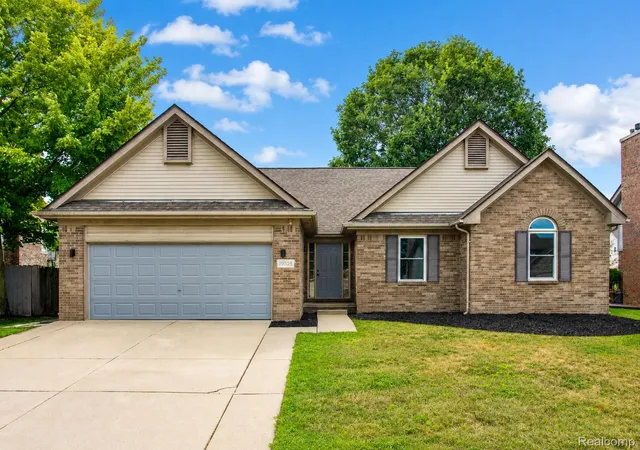 Photo 1 of Single family home for sale at 19108 Red Oak Ln, Brownstown, MI 48193 | MLS# 20261059629 | Listing updated on 2026-09-10