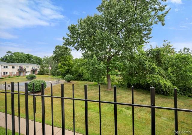Photo 11 of Condo for sale at 5283 Highland Rd #205, Waterford, MI 48327 | MLS# 20261060071 | Listing updated on 2026-08-31
