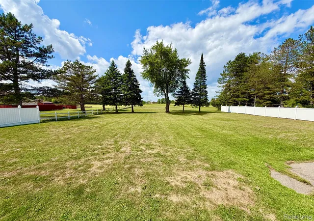 Photo 3 of Single family home for sale at 1222 Howe Rd, Burton, MI 48509 | MLS# 20261060089 | Listing updated on 2026-10-05