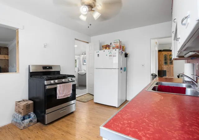 Photo 3 of Single family home for sale at 717 E Garfield St, Cadillac, MI 49601 | MLS# 78080071795 | Listing updated on 2026-10-07