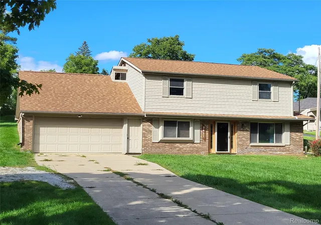 Photo 2 of Single family home for sale at 2451 Valley Ln Dr, Grand Blanc, MI 48439 | MLS# 20261060175 | Listing updated on 2026-09-10