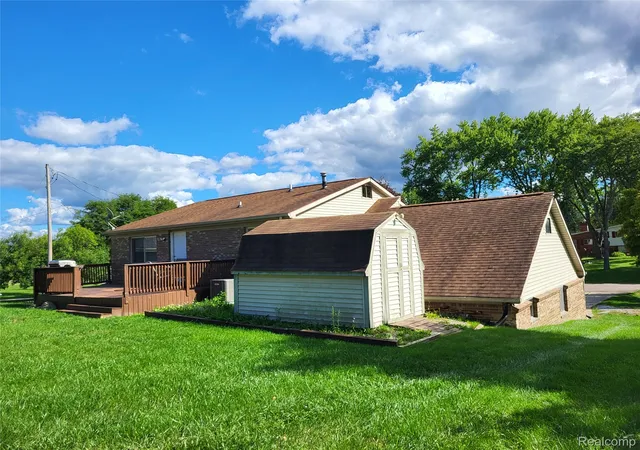 Photo 3 of Single family home for sale at 2451 Valley Ln Dr, Grand Blanc, MI 48439 | MLS# 20261060175 | Listing updated on 2026-09-10
