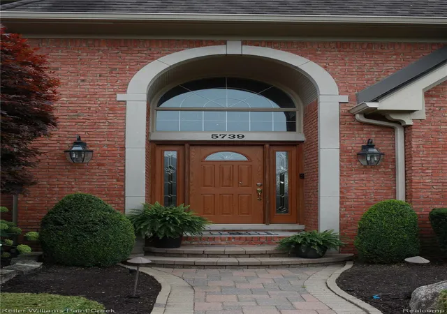 Photo 2 of Mansion for sale at 5739 Kirkridge Trl, Oakland Township, MI 48306 | MLS# 20261060214 | Listing updated on 2026-10-17