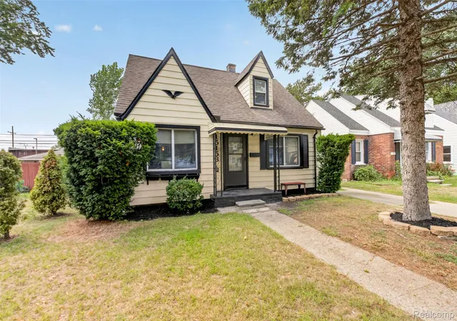 Photo 1 of Sale Pending at 15153 Cavour St, Livonia, MI 48154 | MLS# 20261060273 | Listing updated on 2026-09-17