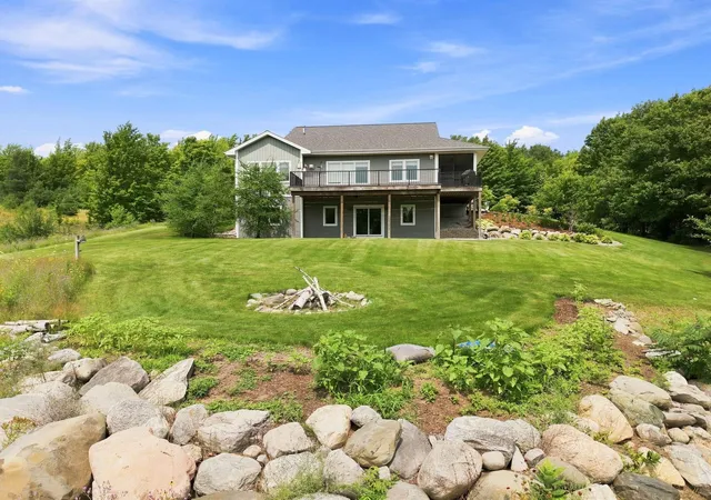 Photo 4 of Single family home for sale at 7684 N Gerber Dr, Northport, MI 49670 | MLS# 78080071824 | Listing updated on 2026-09-18