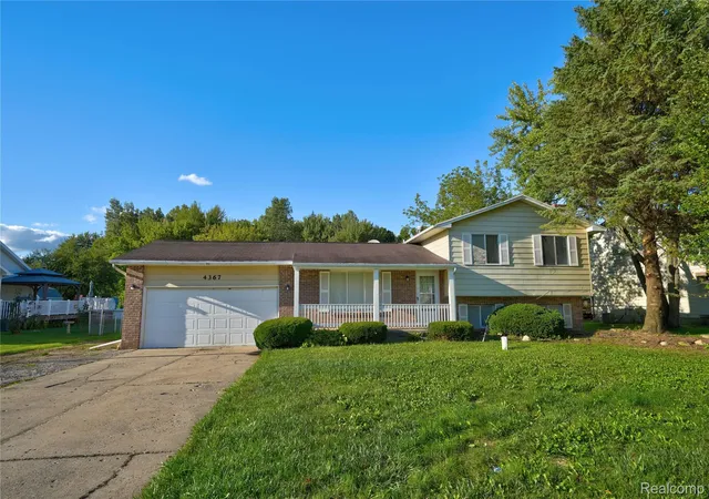 Photo 1 of Single family home for sale at 4367 Chicory Ln, Burton, MI 48519 | MLS# 20261060366 | Listing updated on 2026-09-11