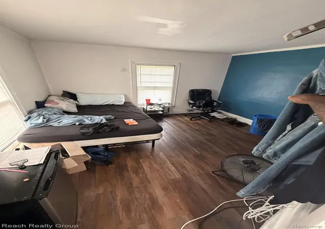 Photo 3 of Single family home for sale at 320 Richton St, Highland Park, MI 48203 | MLS# 20261060374 | Listing updated on 2026-10-06