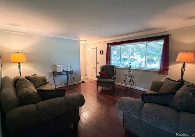 Photo 4 of Single family home for sale at 31524 Windsor St, Garden City, MI 48135 | MLS# 20261060509 | Listing updated on 2026-09-14
