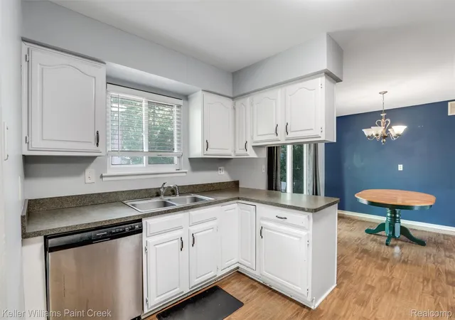 Photo 4 of Single family home for sale at 23196 Purdue Ave, Farmington Hills, MI 48336 | MLS# 20261060529 | Listing updated on 2026-09-21