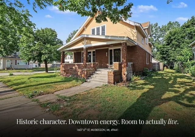 Photo 2 of Single family home for sale at 1607 6th Street, Muskegon, MI 49441 | MLS# 71026040193 | Listing updated on 2026-09-04
