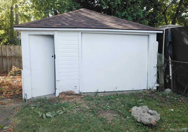 Photo 3 of Single family home for sale at 11544 Kennebec St, Detroit, MI 48205 | MLS# 20261060740 | Listing updated on 2026-09-18