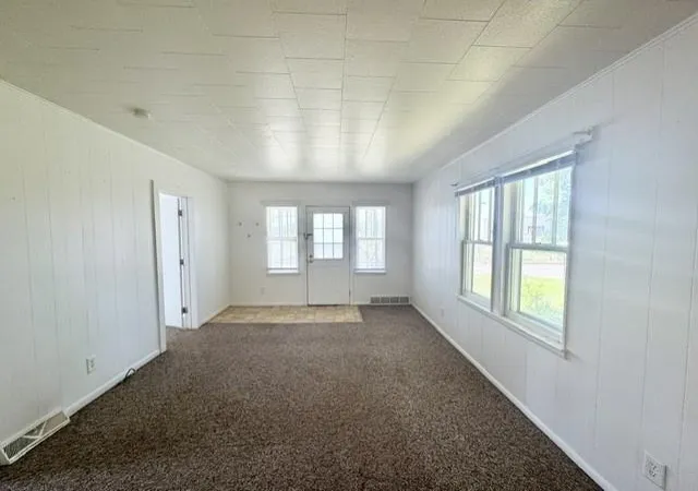 Photo 2 of Single family home for sale at 1709 Hickory St, Alma, MI 48801 | MLS# 79080071896 | Listing updated on 2026-10-15