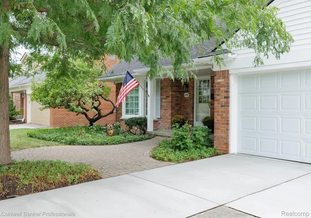 Photo 2 of Single family home for sale at 1399 Edmundton Dr, Grosse Pointe, MI 48236 | MLS# 20261061035 | Listing updated on 2026-09-12