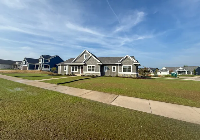 Photo 1 of Single family home for sale at 1830 Stratford Ln NW, Grand Rapids, MI 49534 | MLS# 72026040401 | Listing updated on 2026-09-15