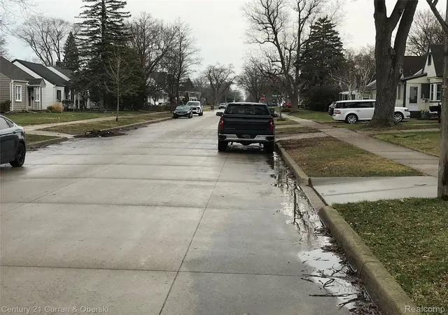 Photo 3 of Single family home for sale at 24411 Penn St, Dearborn, MI 48124 | MLS# 20261061216 | Listing updated on 2026-09-16
