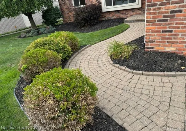 Photo 4 of Single family home for sale at 14081 Riga St, Livonia, MI 48154 | MLS# 20261061375 | Listing updated on 2026-09-10