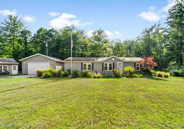 Photo 1 of Sale Pending at 5750 Chambers Rd, Mayville, MI 48744 | MLS# 20261061420 | Listing updated on 2026-09-03