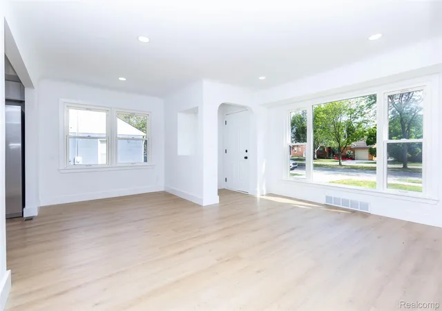 Photo 4 of Single family home for sale at 16731 College, Fraser, MI 48026 | MLS# 20261061714 | Listing updated on 2026-09-18