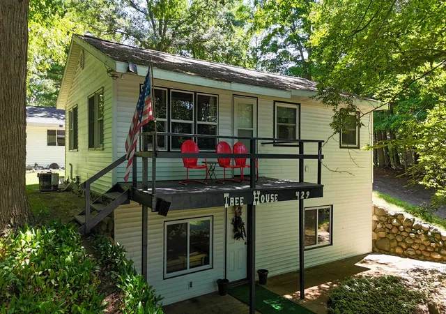 Single family home for sale at 429 S Geneva Rd, Shepherd, MI 48883 | MLS# 79080071971