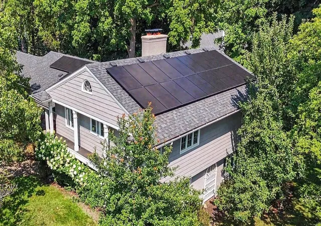 Photo 2 of Single family home for sale at 25800 Franklin Park Ct, Franklin, MI 48025 | MLS# 81026040807 | Listing updated on 2026-10-09