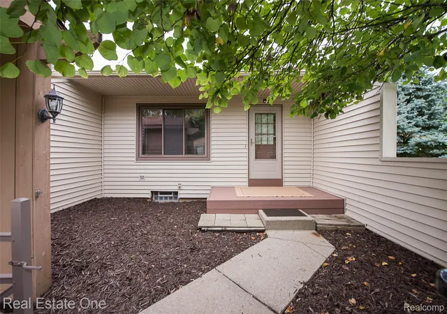 Photo 2 of Condo for sale at 25111 Hamilton Ct #6, South Lyon, MI 48178 | MLS# 20261062014 | Listing updated on 2026-10-05