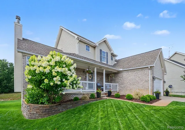 Photo 3 of Single family home for sale at 1134 Brookside Ct, Oxford, MI 48371 | MLS# 20261062203 | Listing updated on 2026-09-06
