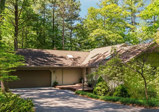 Photo 1 of Single family home for sale at 7211 Logan Ln, Traverse City, MI 49686 | MLS# 77080072051 | Listing updated on 2026-09-09