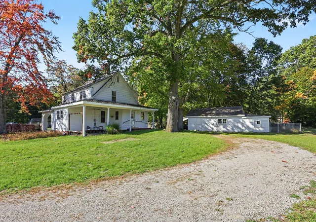 Photo 1 of Sale Pending at 598 S Brooks Rd, Muskegon, MI 49442 | MLS# 71026041322 | Listing updated on 2026-10-22