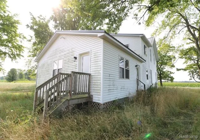 Photo 3 of Single family home for sale at 6577 E Deckerville Rd, Deford, MI 48729 | MLS# 20261062488 | Listing updated on 2026-10-07