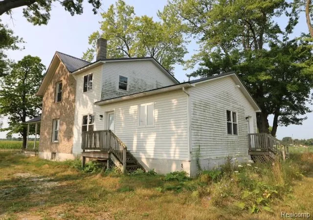 Photo 4 of Single family home for sale at 6577 E Deckerville Rd, Deford, MI 48729 | MLS# 20261062488 | Listing updated on 2026-10-07