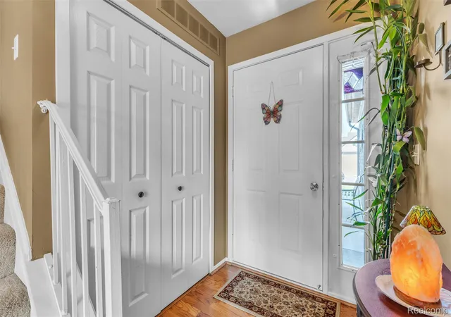 Photo 4 of Single family home for sale at 22672 Woodcreek Dr, Flat Rock, MI 48134 | MLS# 20261062535 | Listing updated on 2026-09-10