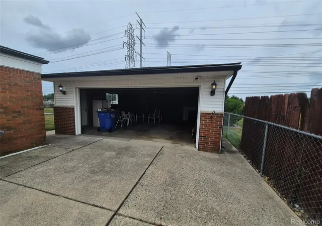 Photo 3 of Single family home for sale at 30541 Iroquois Dr, Warren, MI 48088 | MLS# 20261062602 | Listing updated on 2026-09-13