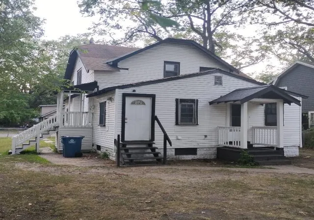 Photo 3 of Multi family home for sale at 2920 8th Street, Muskegon, MI 49444 | MLS# 62026041527 | Listing updated on 2026-09-11