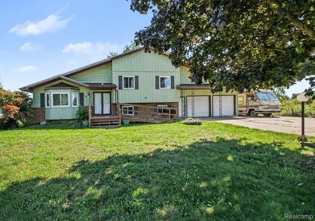 Photo 1 of Sale Pending at 1578 Mcalpine Dr, Mount Morris, MI 48458 | MLS# 20261062638 | Listing updated on 2026-10-04