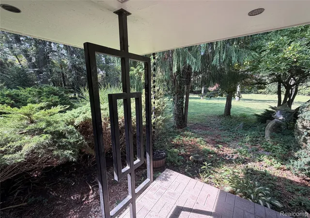 Photo 2 of Single family home for sale at 575 S Hemlock Rd, Hemlock, MI 48626 | MLS# 20261062931 | Listing updated on 2026-09-10