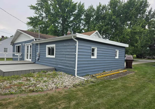 Photo 3 of Single family home for sale at 118 Davis St, Saint Louis, MI 48880 | MLS# 79080072151 | Listing updated on 2026-10-04