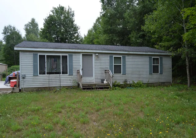 Photo 3 of Single family home for sale at 14441 Woods Trl, Thompsonville, MI 49683 | MLS# 78080072158 | Listing updated on 2026-10-09